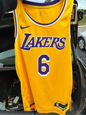 LNike Los Angeles Lakers #6 Gold & Purple NBA Basketball Jersey